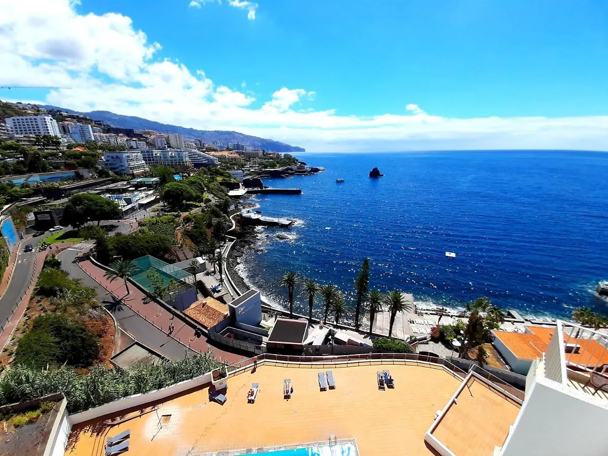 Superb Sea View Flat In Funchal Apartment  Funchal (Madeira)